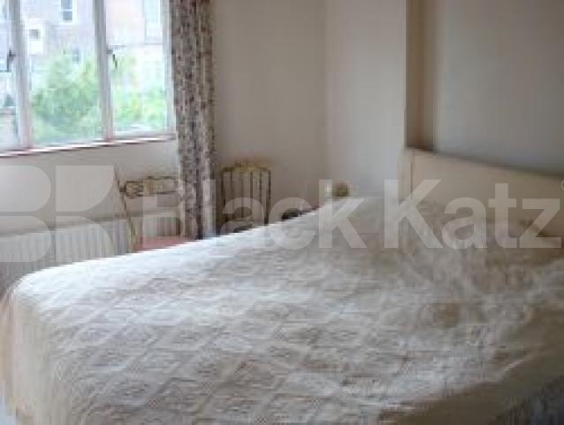 			New Instruction, 1 Bedroom, 1 bath, 1 reception Flat			 Mornington Cresent, CAMDEN NW1